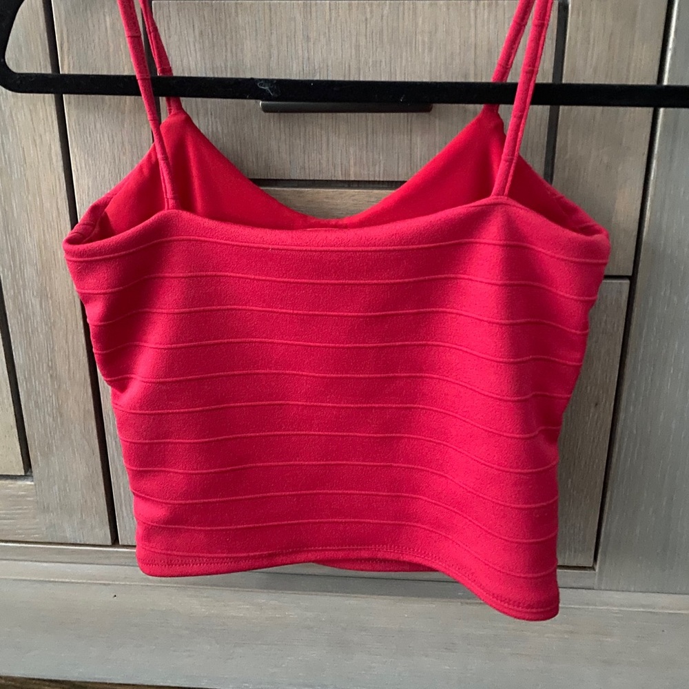 Red crop top - Picture 2 of 2